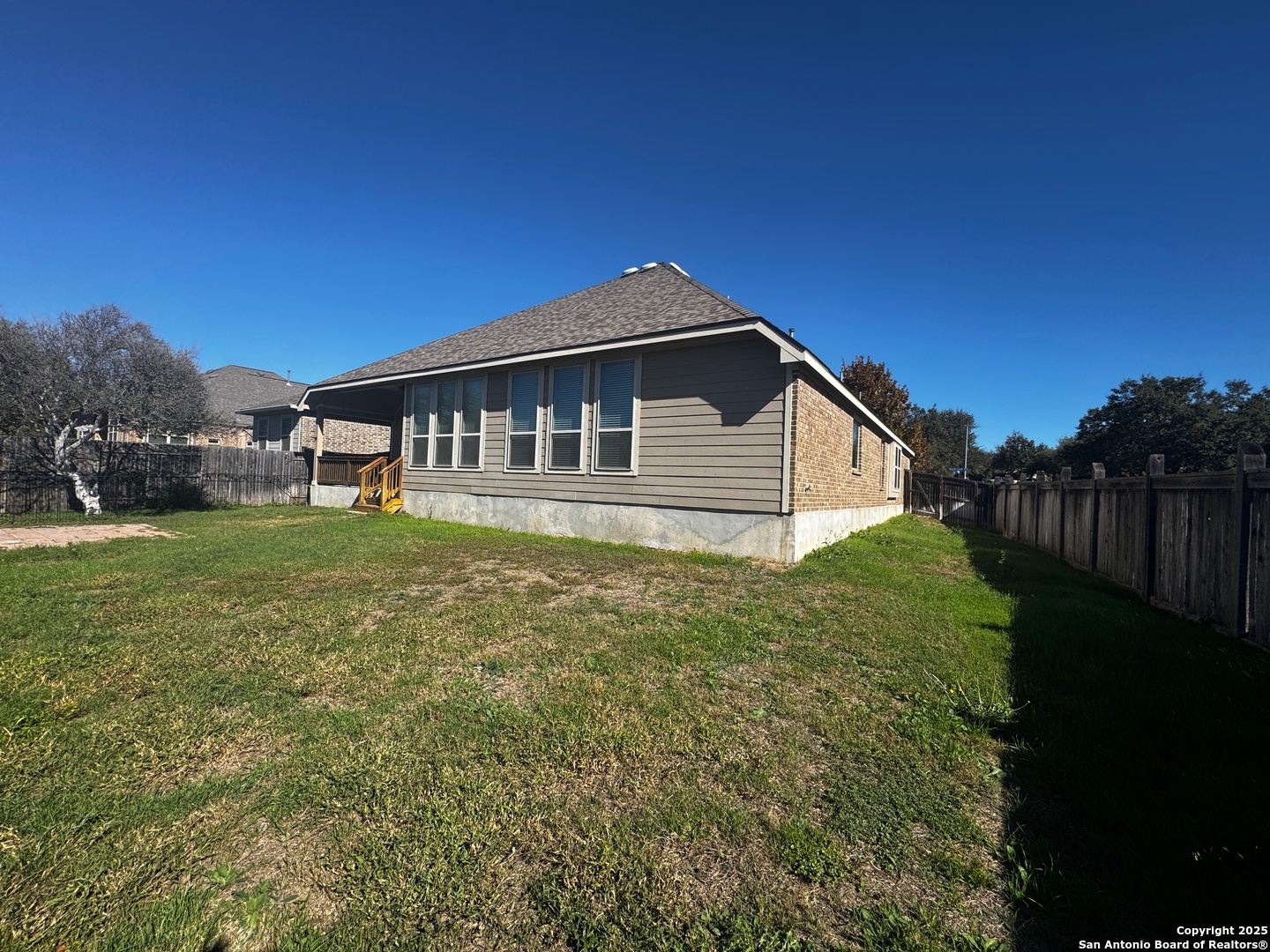 615 Raceland Road San Antonio, TX 78245 - Photo 6 of 33