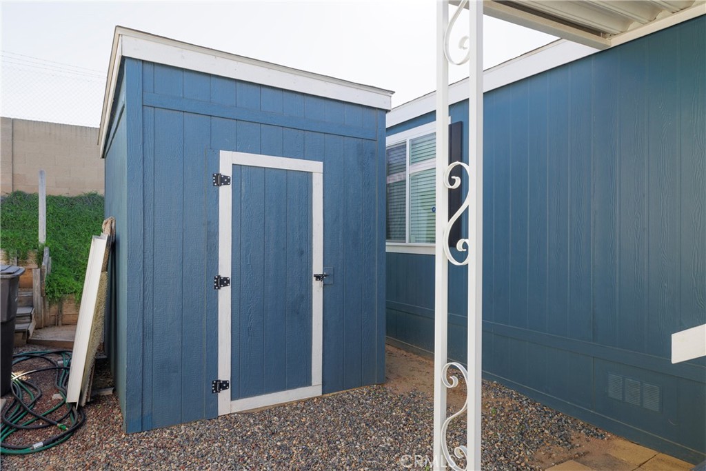 3700 Buchanan, Unit 25 Corona, CA 92503 - Photo 8 of 27 a view of front door