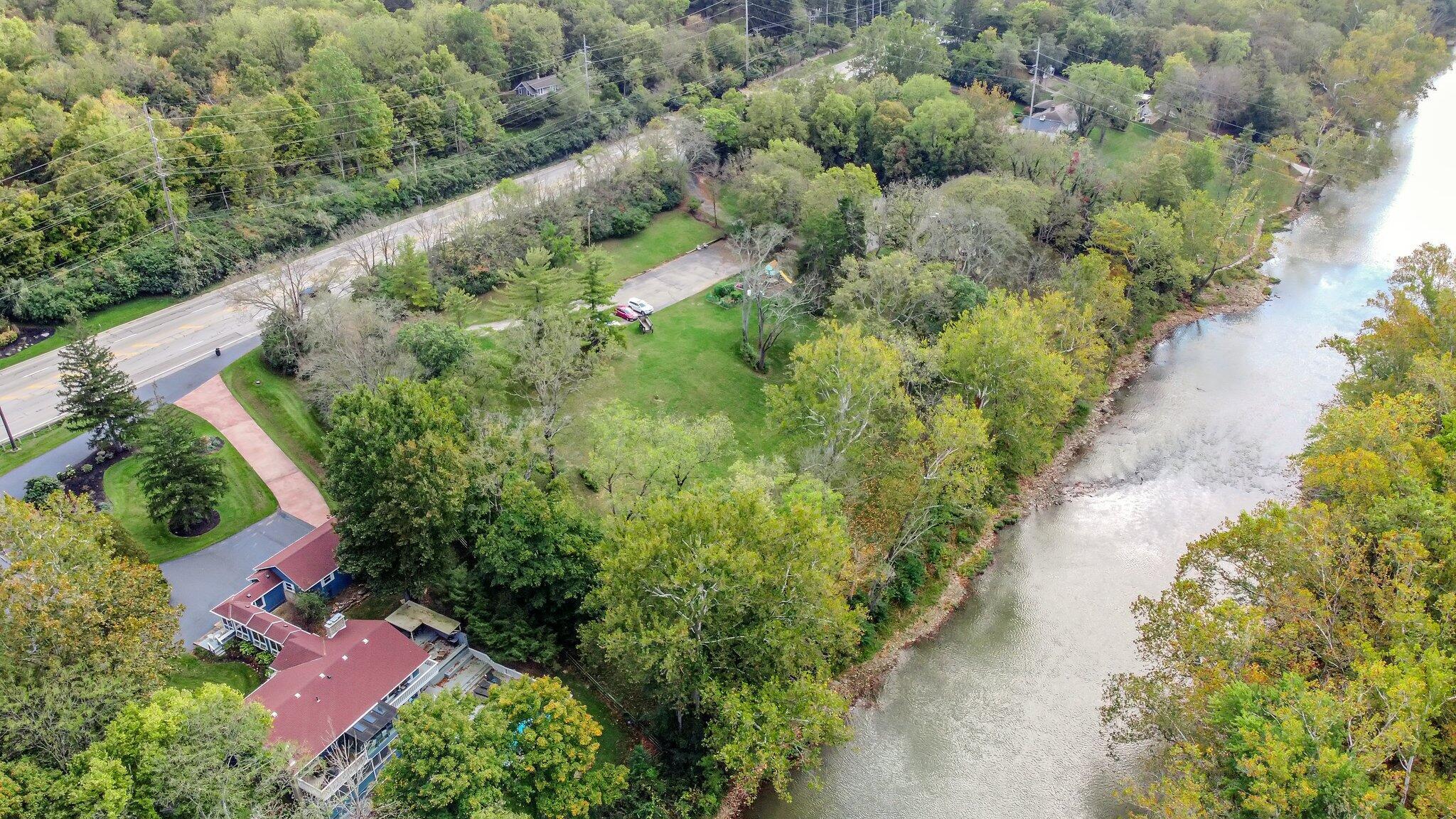 7845 Riverside Drive Dublin, OH 43016 - Photo 10 of 17 13-web-or-mls-7827-riverside-dr