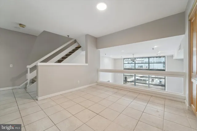 $550,000 | 7 North Christopher Columbus Boulevard, Unit 130, Philadelphia, PA 19106