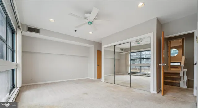 $550,000 | 7 North Christopher Columbus Boulevard, Unit 130, Philadelphia, PA 19106