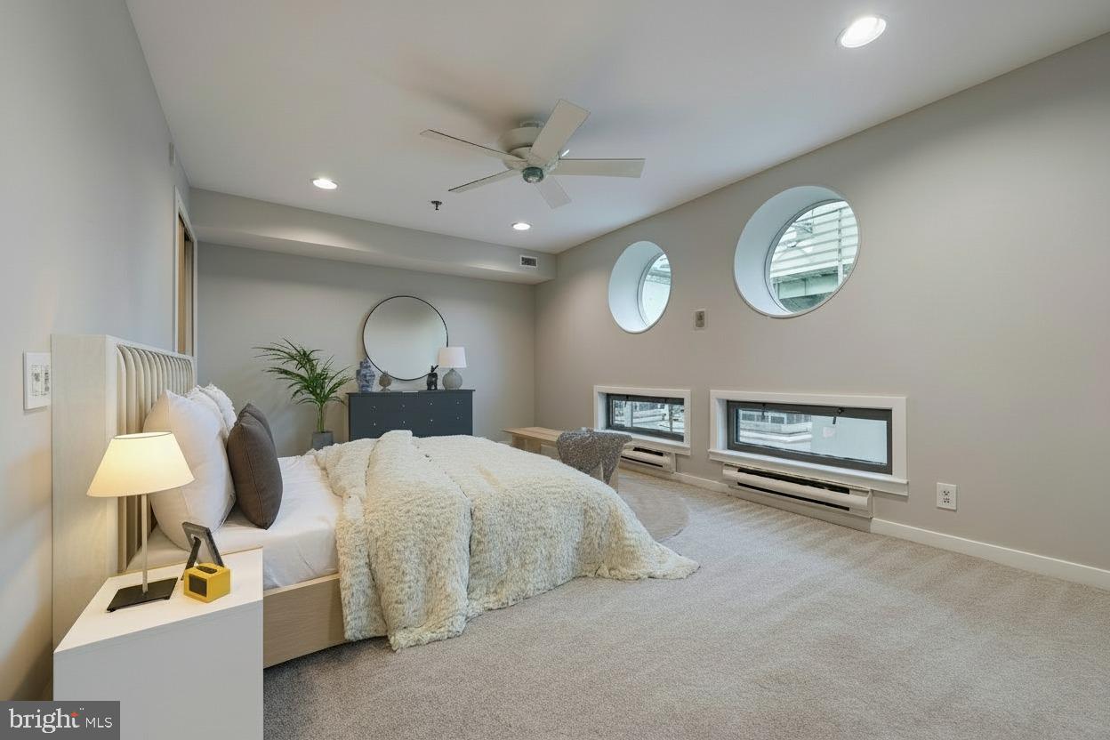 7 North Christopher Columbus Boulevard, Unit 130 Philadelphia, PA 19106 - Photo 33 of 44 Virtually staged 2nd bedroom