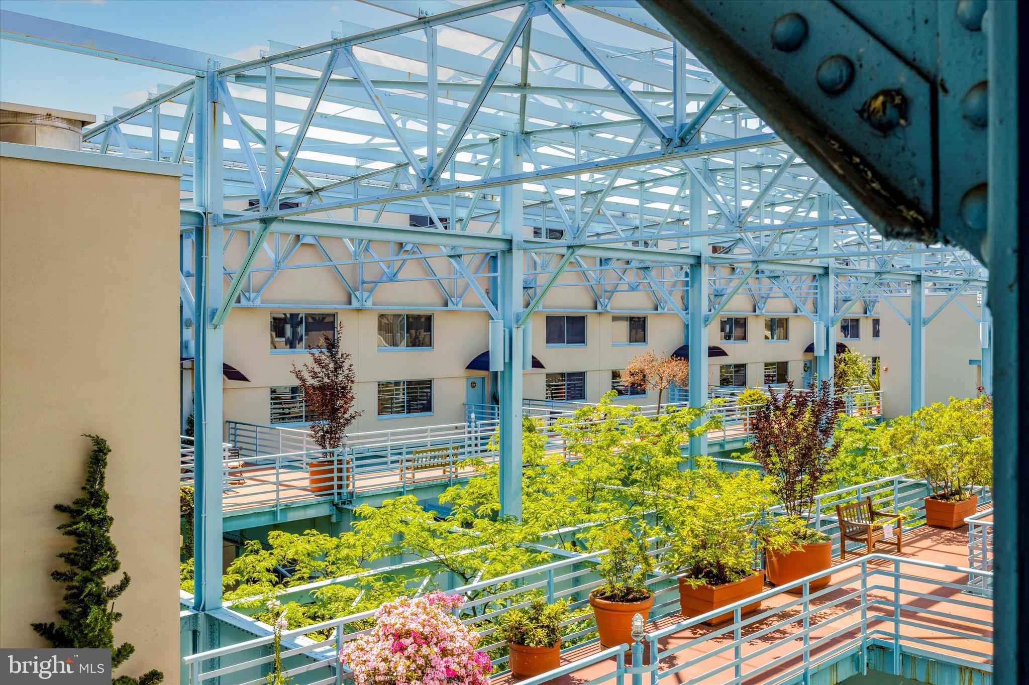 7 North Christopher Columbus Boulevard, Unit 130 Philadelphia, PA 19106 - Photo 38 of 44 Photo taken before interior construction began