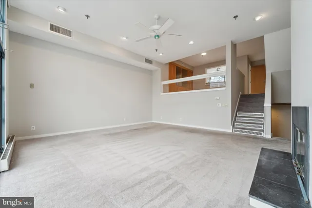 $550,000 | 7 North Christopher Columbus Boulevard, Unit 130, Philadelphia, PA 19106