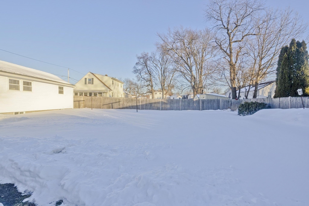 35 Mount Vernon Road Chicopee, MA 01013 - Photo 25 of 27