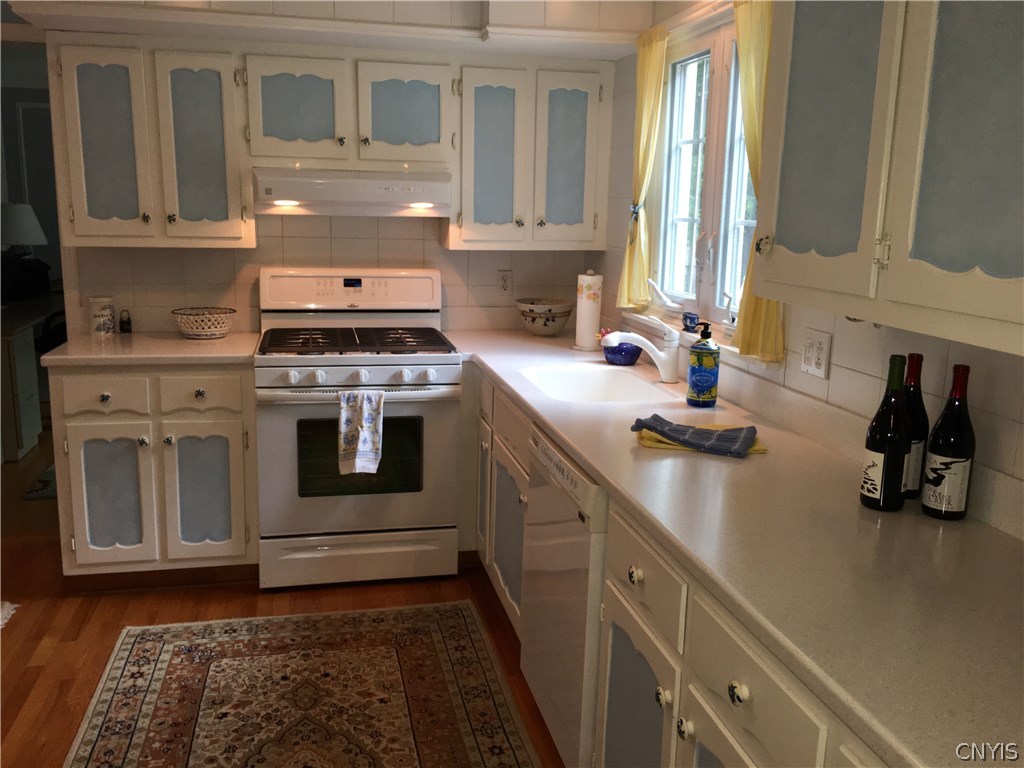 130 Pine Ridge Road Manlius, NY 13066 - Photo 14 of 35