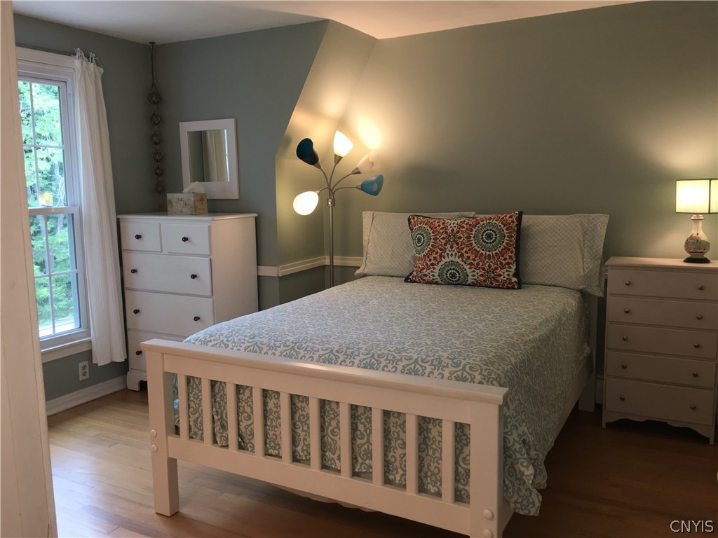 130 Pine Ridge Road Manlius, NY 13066 - Photo 22 of 35 2nd Bedroom.