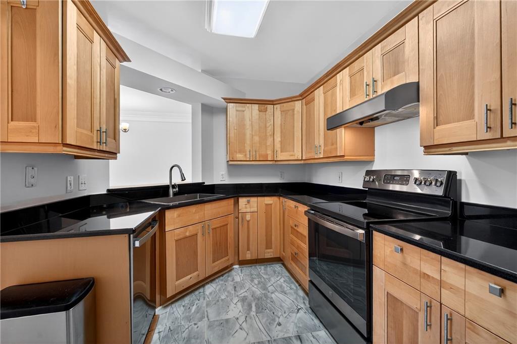 3334 Peachtree Road Northeast, Unit 911 Atlanta, GA 30326 - Photo 3 of 41