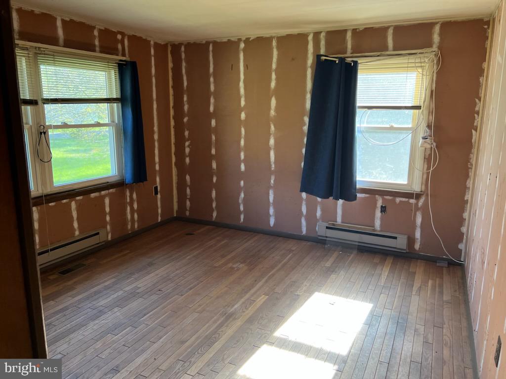 648 Powhatan Beach Road Pasadena, MD 21122 - Photo 9 of 13 Gallery Image 9