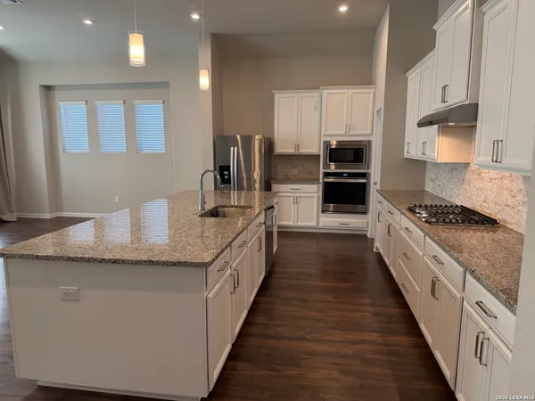 $3,400 | 122 La Cima, Boerne, TX 78006