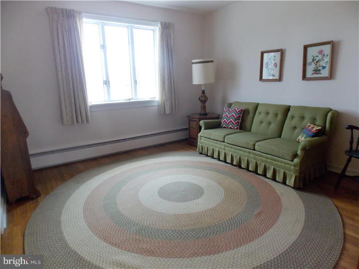 197 Crosswicks Chesterfield Road Chesterfield, NJ 08515 - Photo 12 of 16 Bedroom