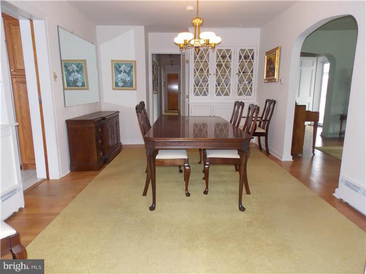 197 Crosswicks Chesterfield Road Chesterfield, NJ 08515 - Photo 4 of 16 Dining Room