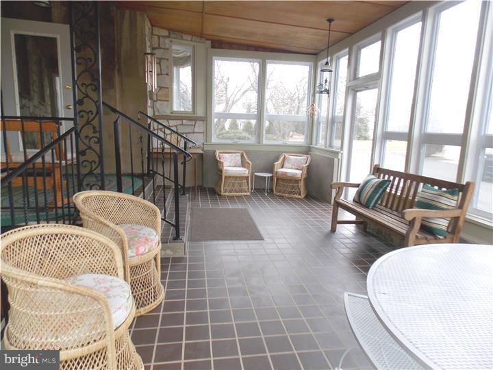197 Crosswicks Chesterfield Road Chesterfield, NJ 08515 - Photo 9 of 16 Sun Room