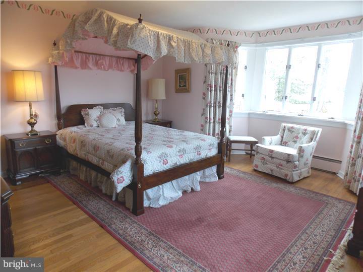 197 Crosswicks Chesterfield Road Chesterfield, NJ 08515 - Photo 10 of 16 Bedroom