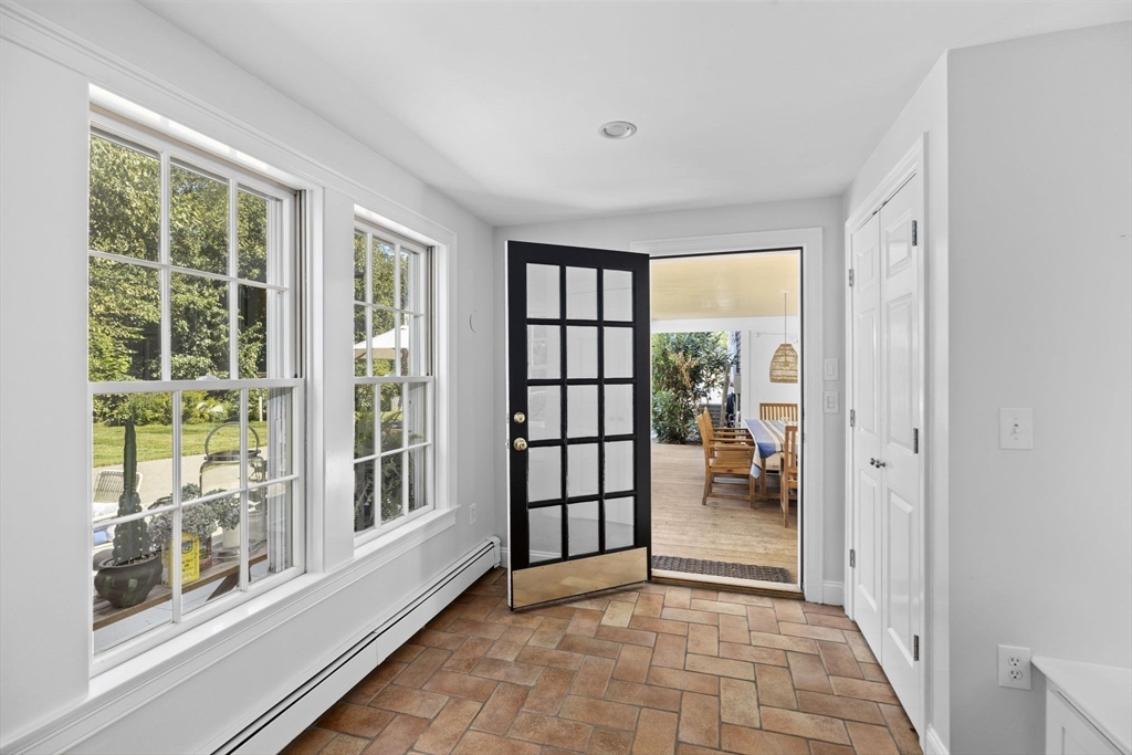 688 Main Street Hingham, MA 02043 - Photo 23 of 42