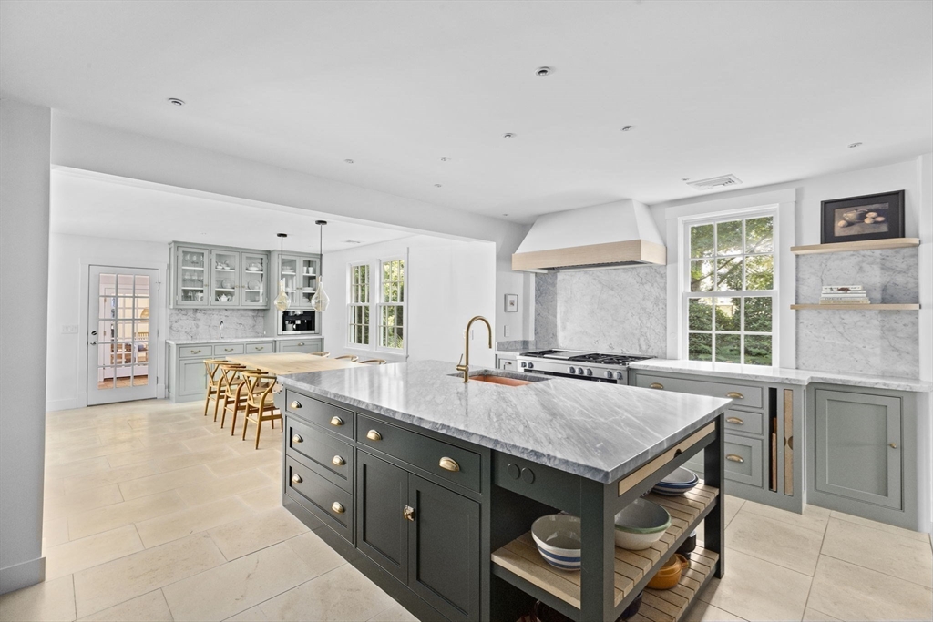 688 Main Street Hingham, MA 02043 - Photo 6 of 42