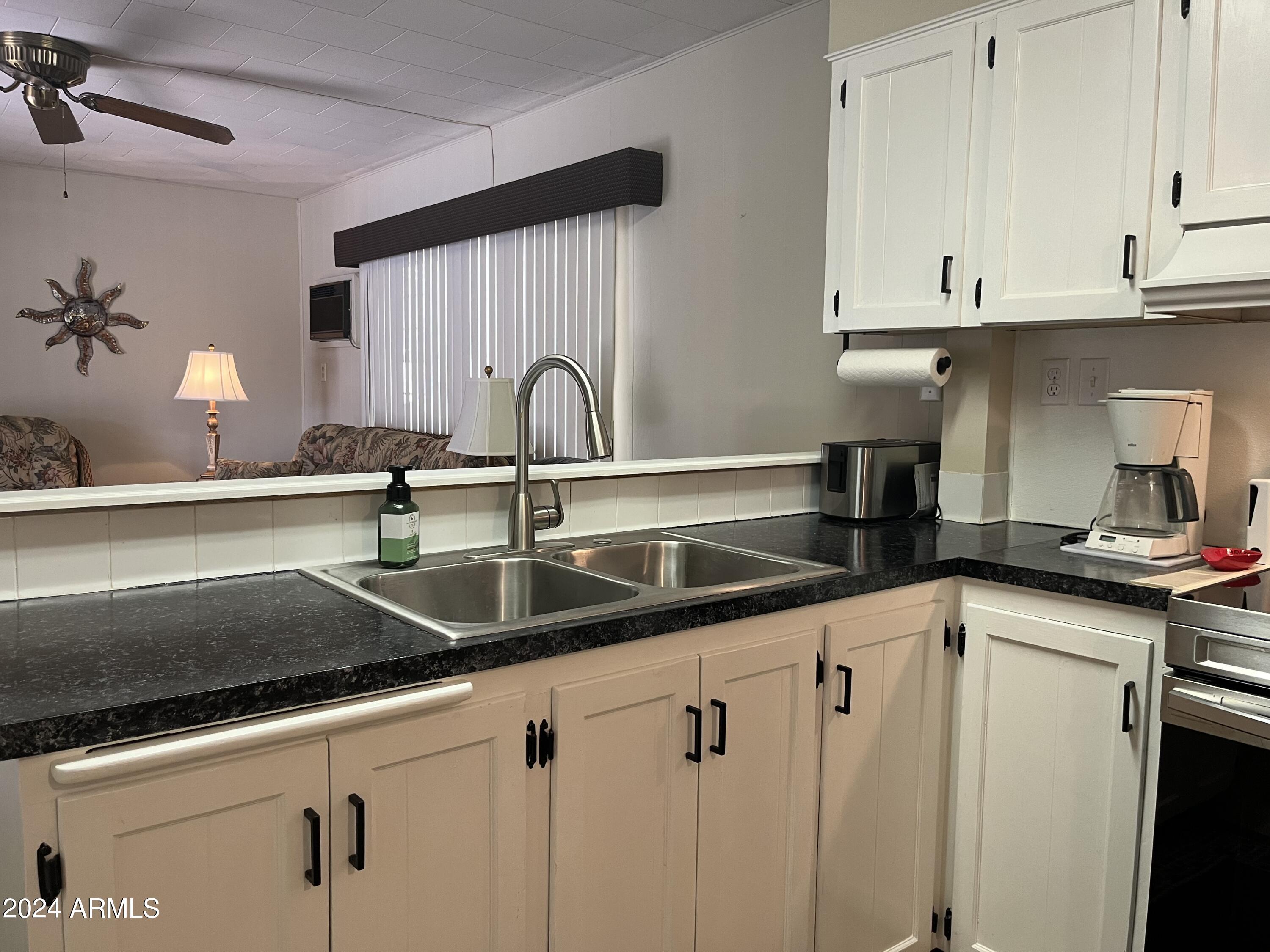 44 South Hawes Road, Unit B3 Mesa, AZ 85208 - Photo 13 of 41 12
