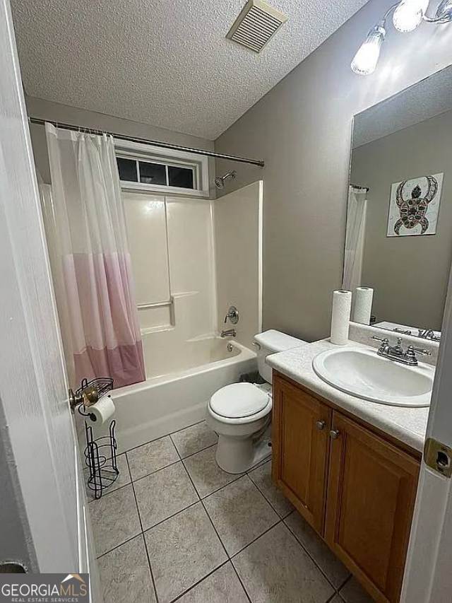 108 Christine Circle Perry, GA 31069 - Photo 19 of 23 a bathroom with a sink a toilet and shower