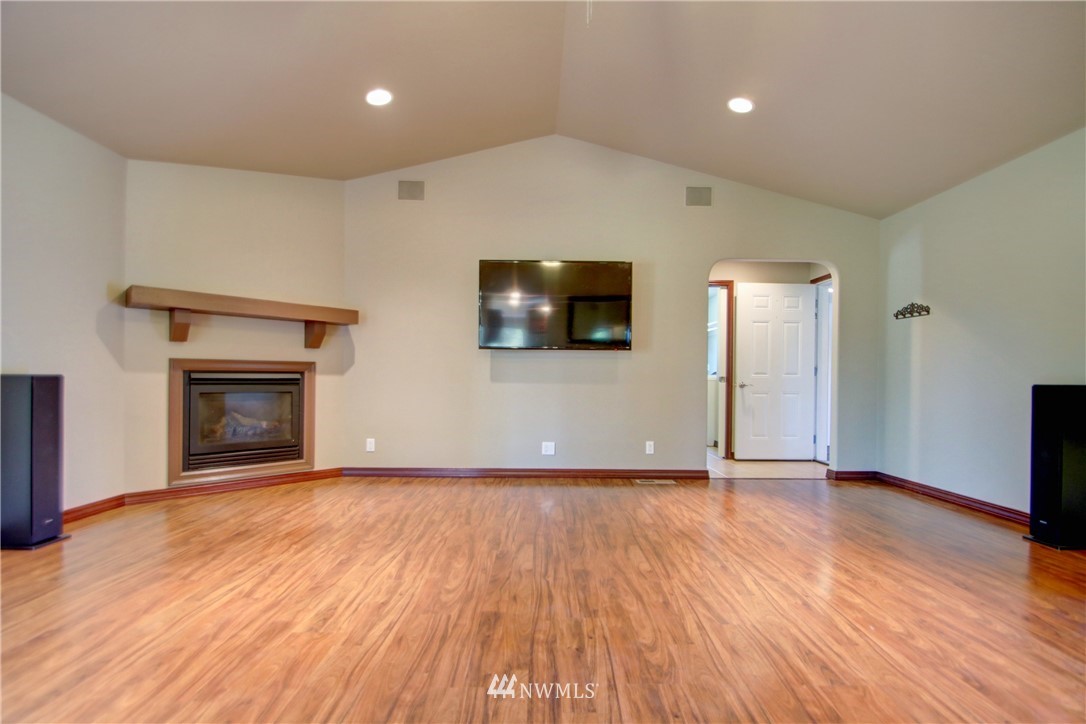 32937 Hamilton Cemetery Road Sedro-Woolley, WA 98284 - Photo 4 of 40 Gallery Image 4