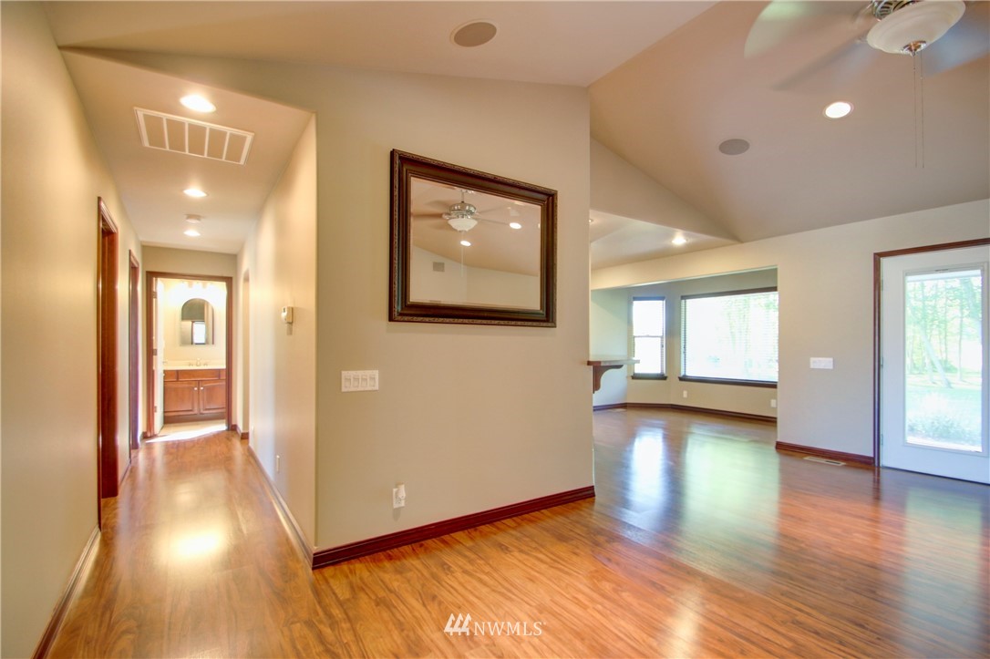 32937 Hamilton Cemetery Road Sedro-Woolley, WA 98284 - Photo 10 of 40 Gallery Image 10