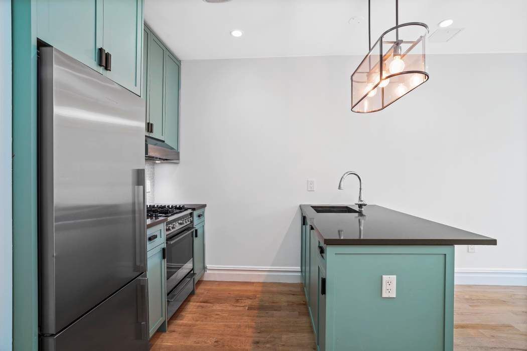 449 Decatur Street, Unit 2A Brooklyn, NY 11233 - Photo 7 of 13