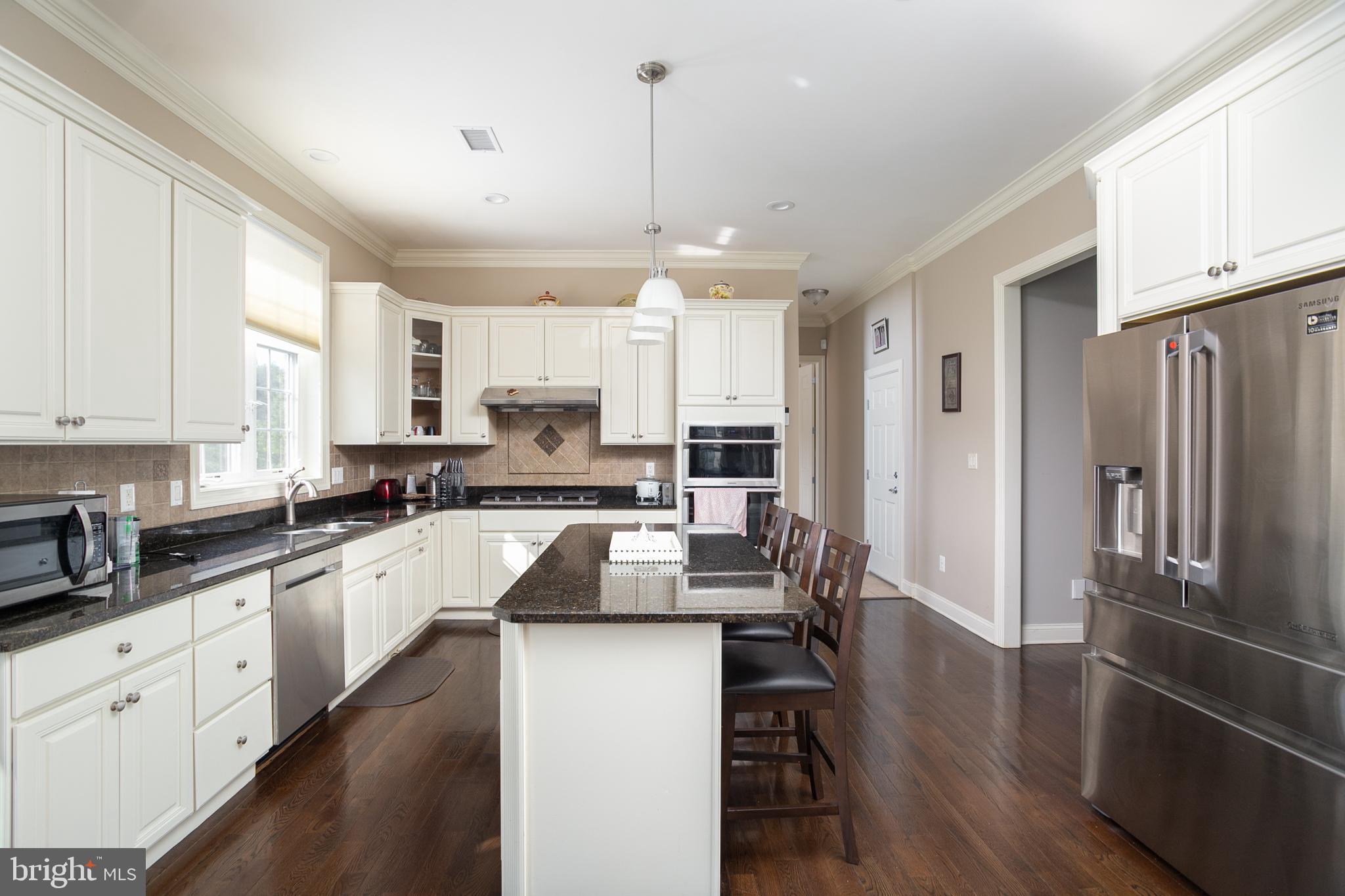 13 Legends Lane Columbus, NJ 08022 - Photo 11 of 49