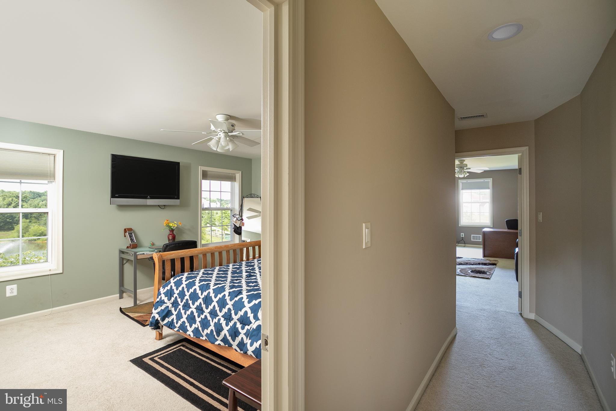 13 Legends Lane Columbus, NJ 08022 - Photo 31 of 49