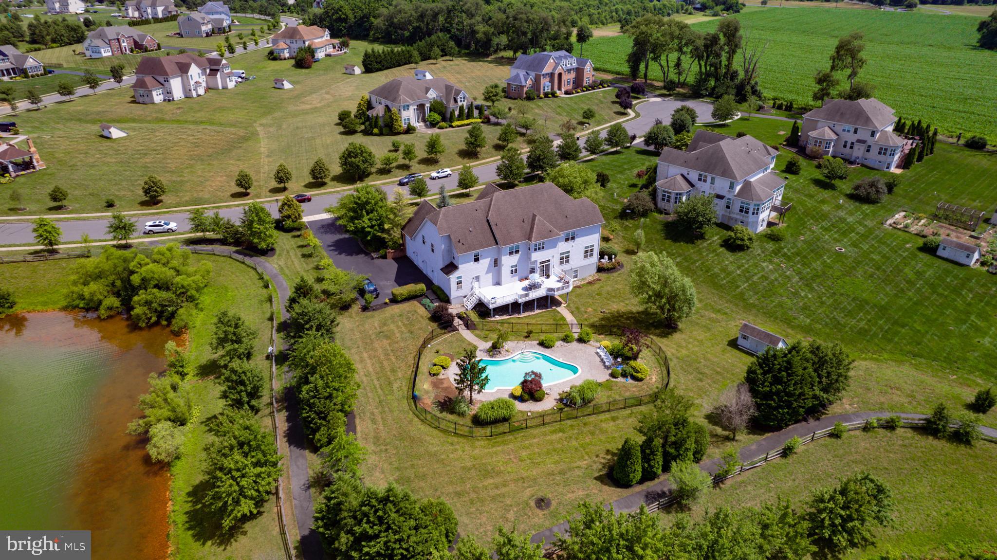 13 Legends Lane Columbus, NJ 08022 - Photo 46 of 49