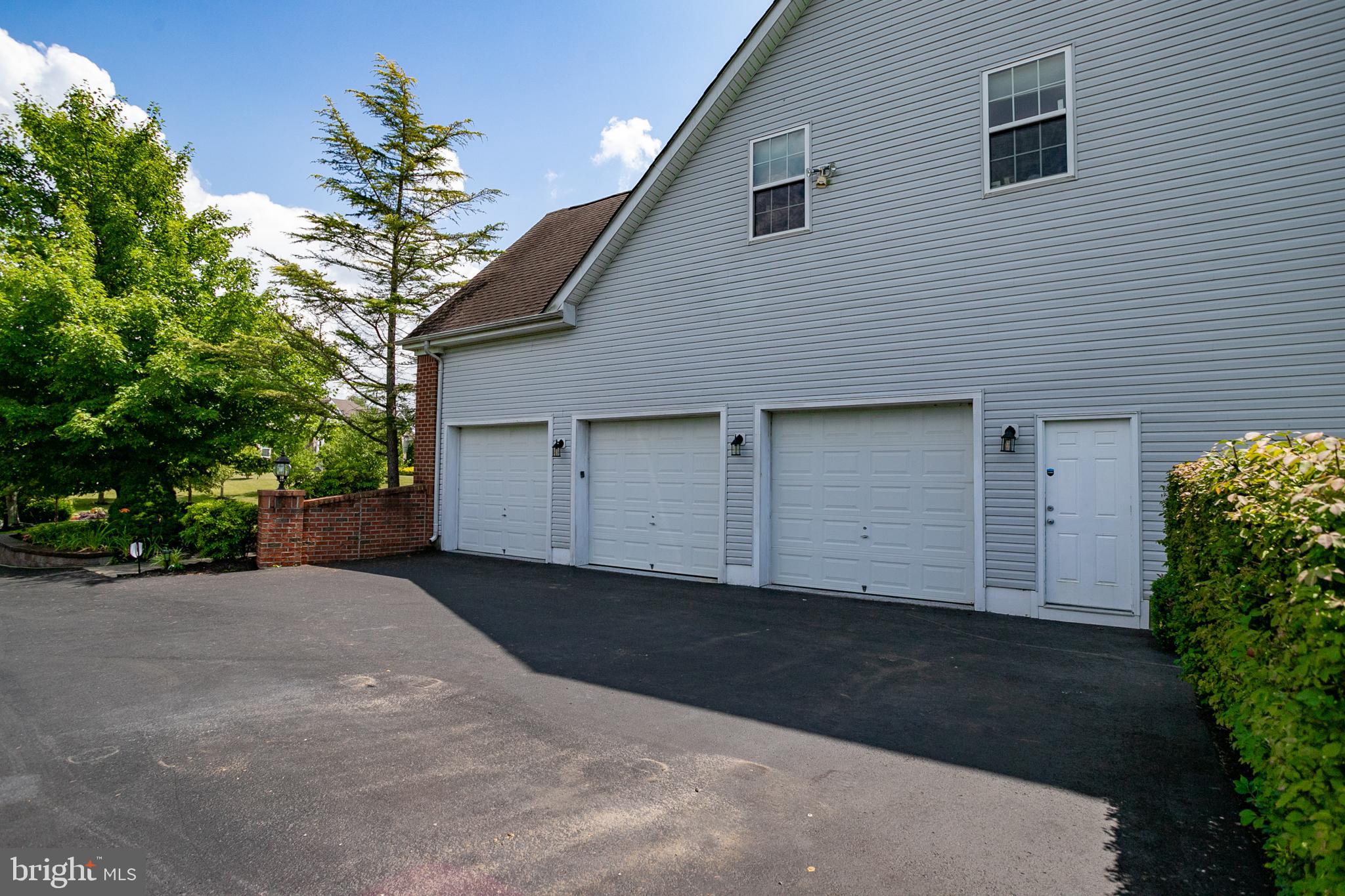 13 Legends Lane Columbus, NJ 08022 - Photo 47 of 49