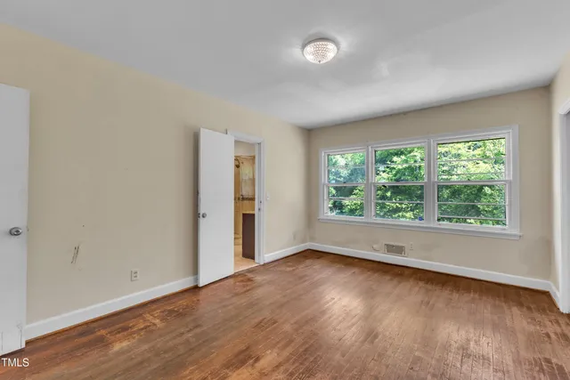 $1,190,000 | 1213 Walnut Street, Cary, NC 27511