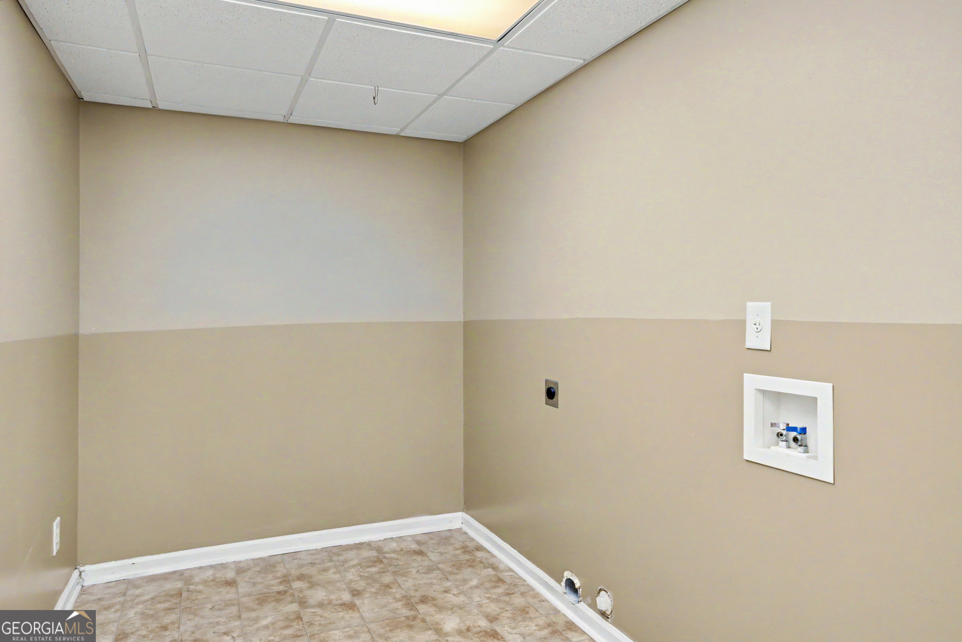 1815 Drew Allen Road Williamson, GA 30292 - Photo 120 of 154 Basement Laundry Room