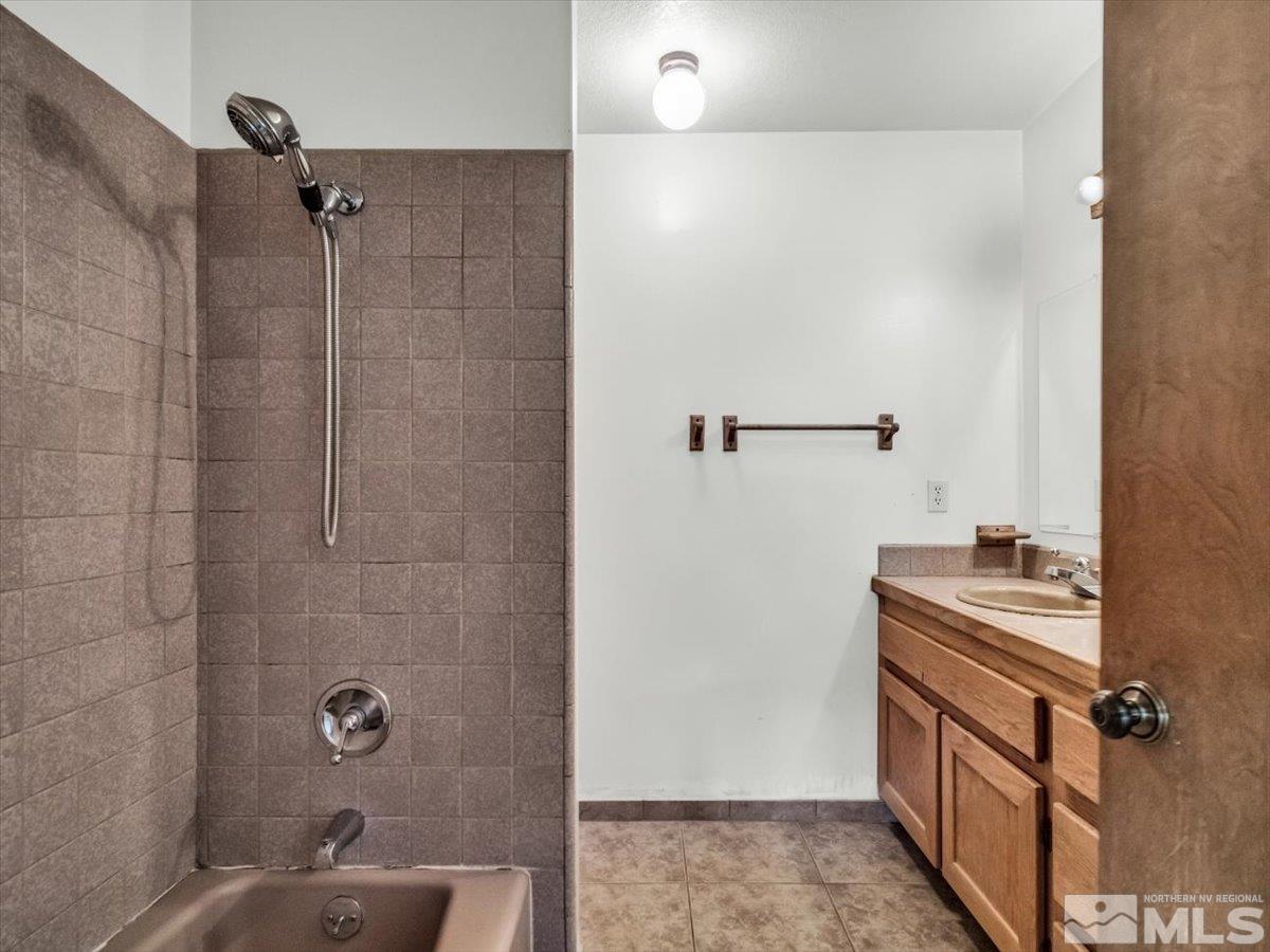 800 Foothill Road Gardnerville, NV 89460 - Photo 18 of 40 Photo 18