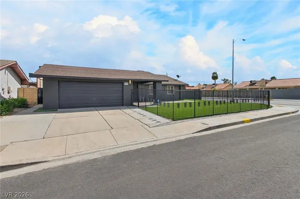 $3,300 | 5270 South Sepulveda Boulevard, Las Vegas, NV 89118