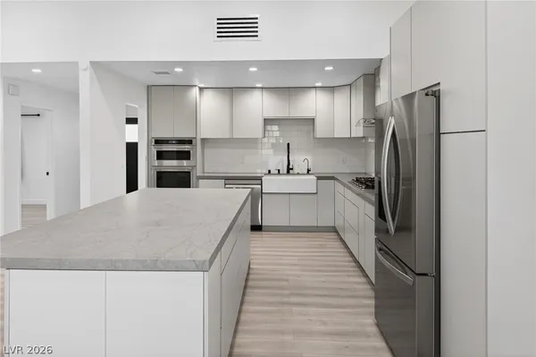 $3,300 | 5270 South Sepulveda Boulevard, Las Vegas, NV 89118