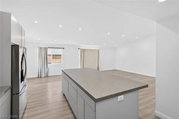 $3,300 | 5270 South Sepulveda Boulevard, Las Vegas, NV 89118