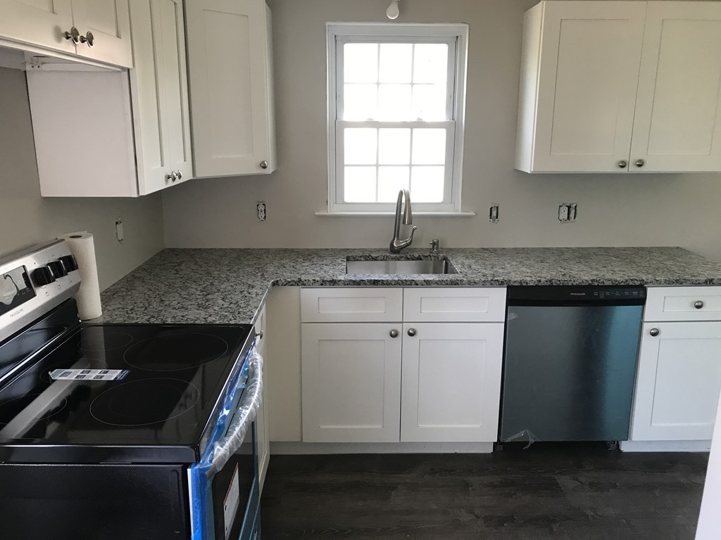 89 River Road Agawam, MA 01001 - Photo 8 of 12 Gallery Image 8