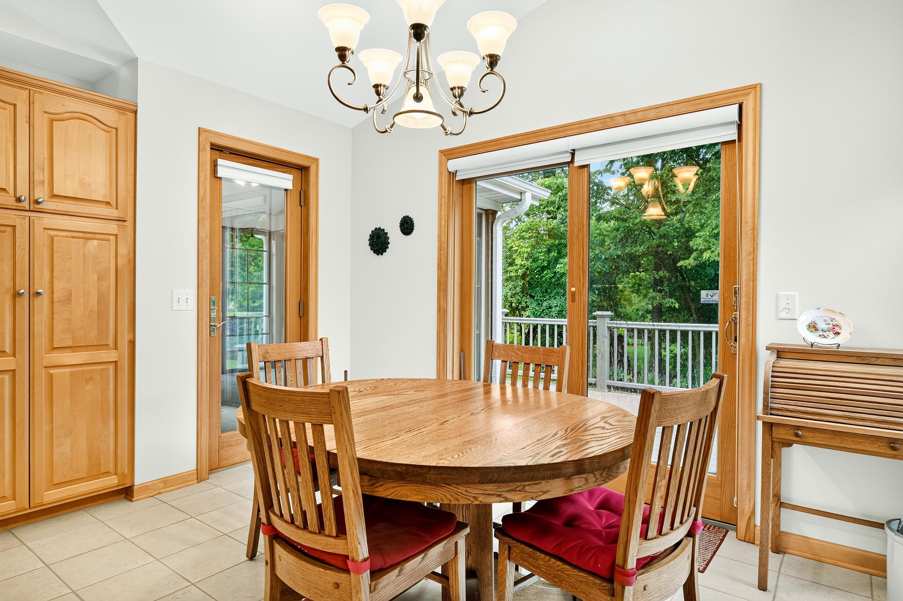 6101 Holscher Road McFarland, WI 53558 - Photo 13 of 48