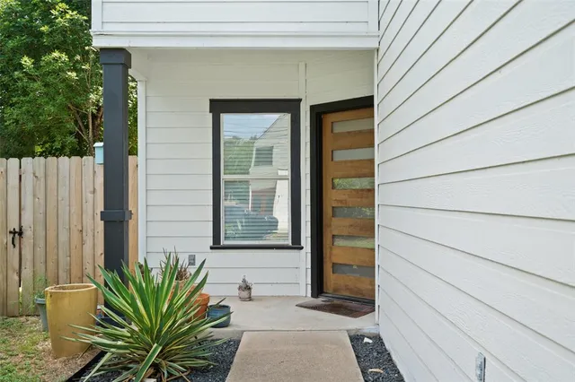 $2,650 | 3413 Blumie Street, Unit A, Austin, TX 78745