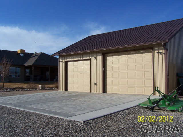 1682 14 Road Loma, CO 81524 - Photo 22 of 27 a front view of a house