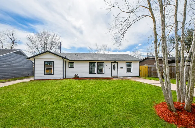 $234,900 | 5814 Belneath Street, Houston, TX 77033