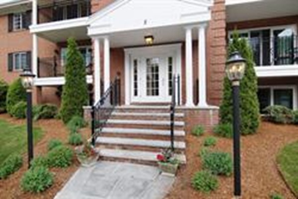 5 April Lane, Unit 24 Lexington, MA 02421 - Photo 2 of 15