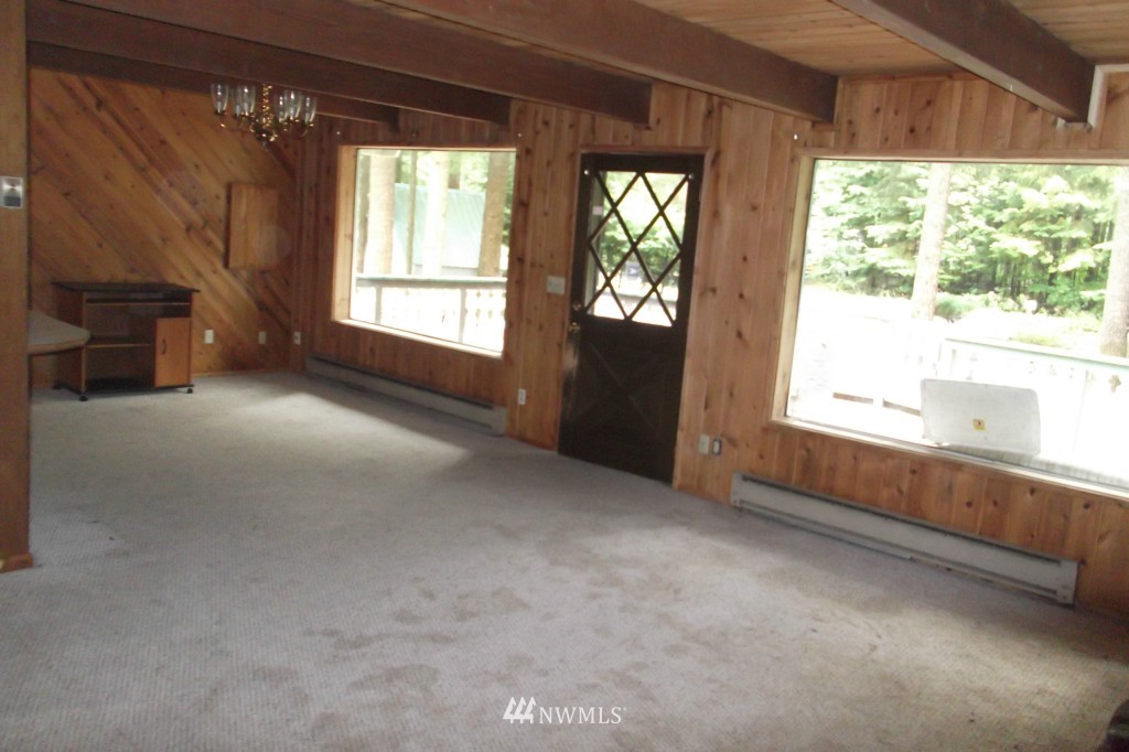 6153 Shamrock Road Maple Falls, WA 98266 - Photo 13 of 19 Gallery Image 13