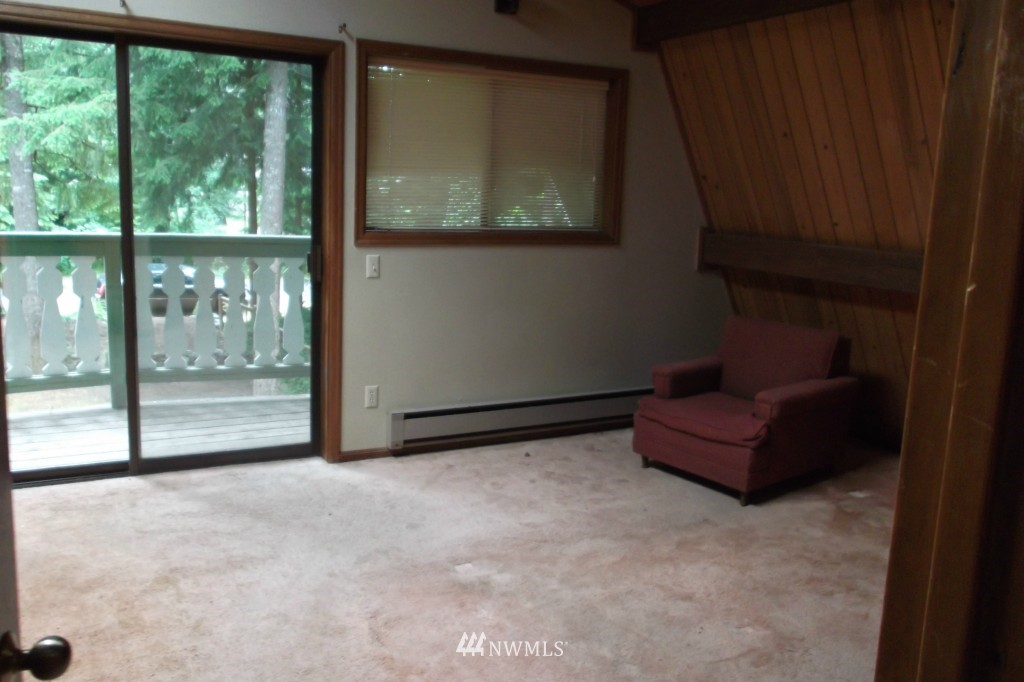 6153 Shamrock Road Maple Falls, WA 98266 - Photo 15 of 19 Gallery Image 15