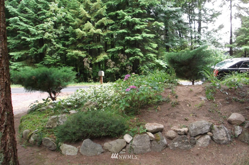 6153 Shamrock Road Maple Falls, WA 98266 - Photo 19 of 19 Gallery Image 19