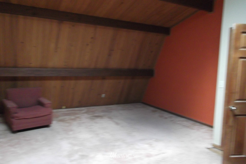 6153 Shamrock Road Maple Falls, WA 98266 - Photo 6 of 19 Gallery Image 6