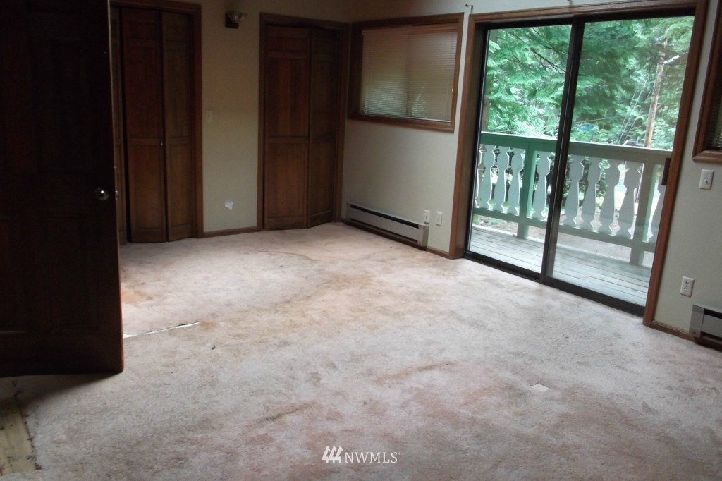 6153 Shamrock Road Maple Falls, WA 98266 - Photo 7 of 19 Gallery Image 7