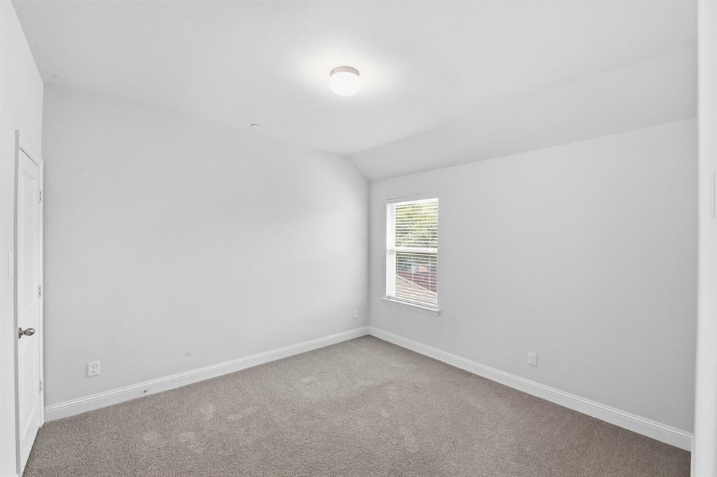 5960 Bursey Road Watauga, TX 76148 - Photo 34 of 38 an empty room with a window