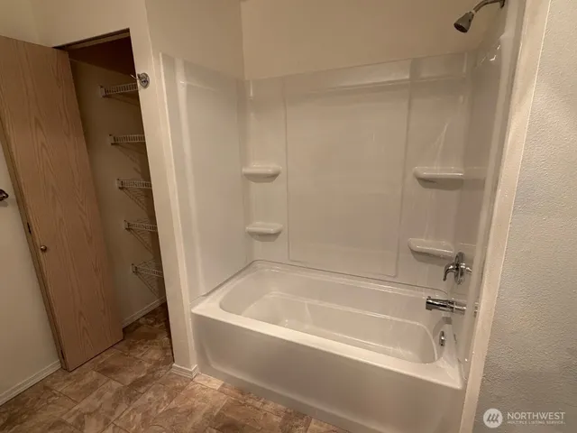 $399,000 | 23512 55th Avenue South, Unit 16, Kent, WA 98032