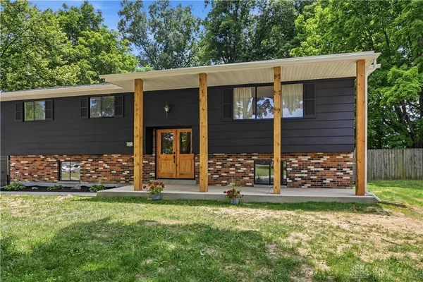 $418,900 | 3473 Sunnyside Drive, Beavercreek, OH 45432