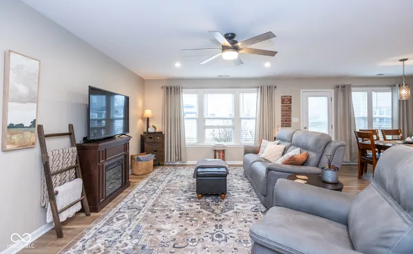 $279,900 | 647 Fresno Court, Greenfield, IN 46140